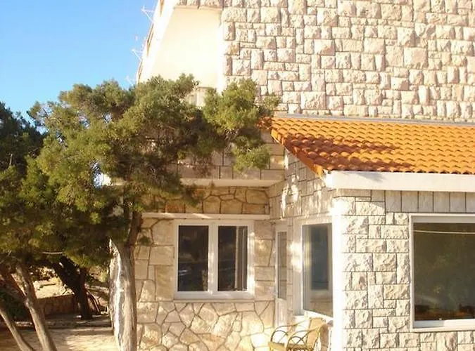 House Zaca 3* זבלה